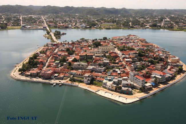 ISLA FLORES