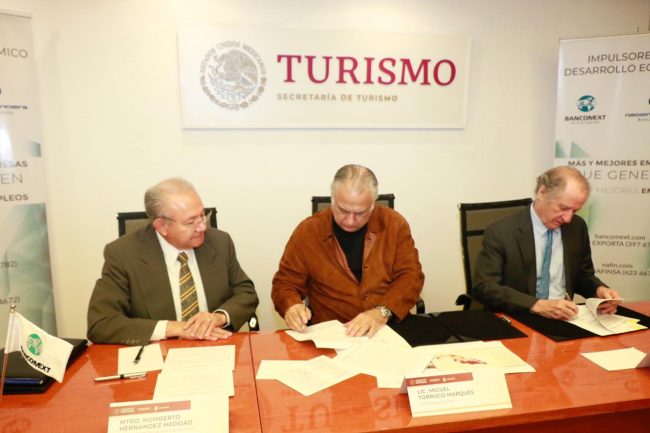 Firma convenio Bancomext (5)