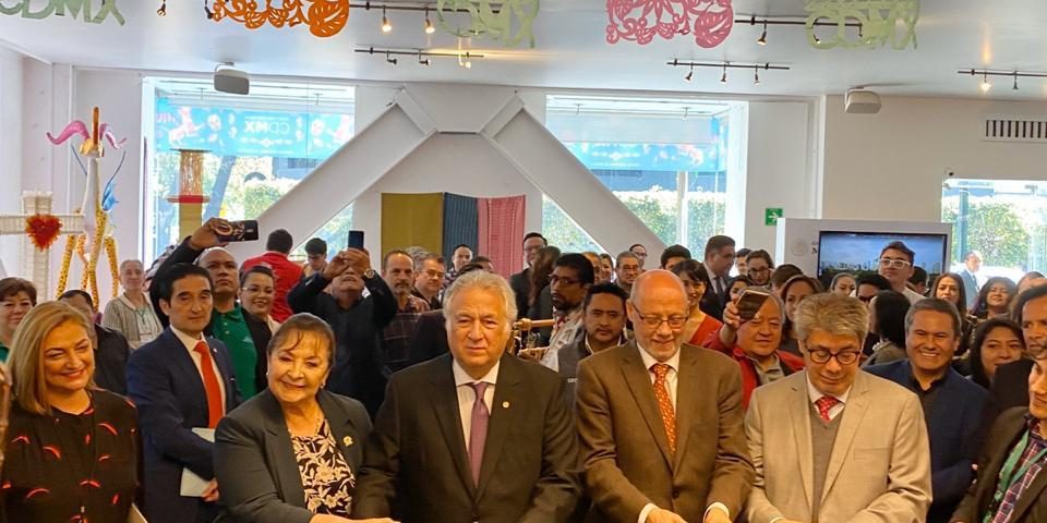 Inauguración.- Arte y Colores de la Ciudad de México (2)