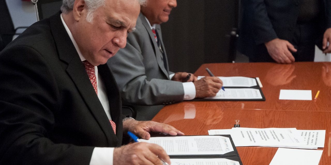 Firma convenio FND (2)
