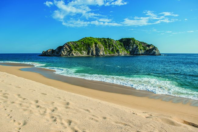 Cacaluta beach in Huatulco, Oaxaca, Mexico