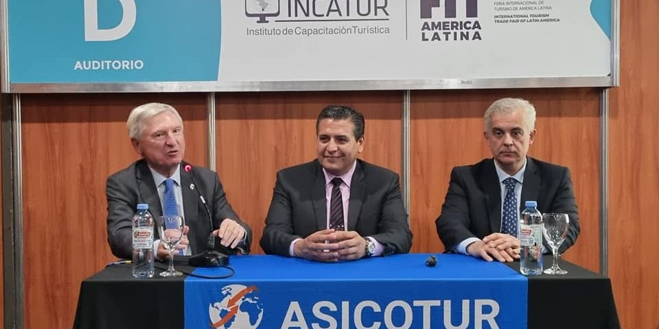 Caminos iniciáticos con la participación de Ricardo Sosa, secretario ejecutivo inprotur (4)