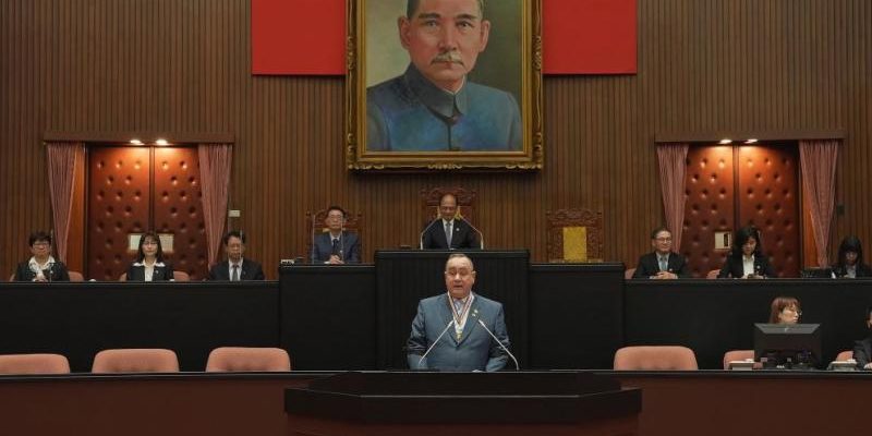 Presidente Giammatteei pronuncia discurso en el Yuan