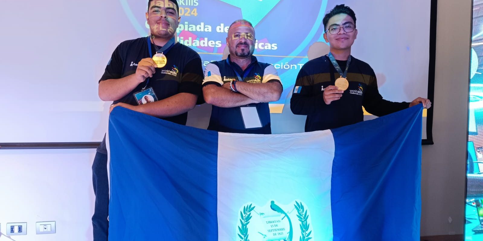 Competidores de energías renovables y su evaluador