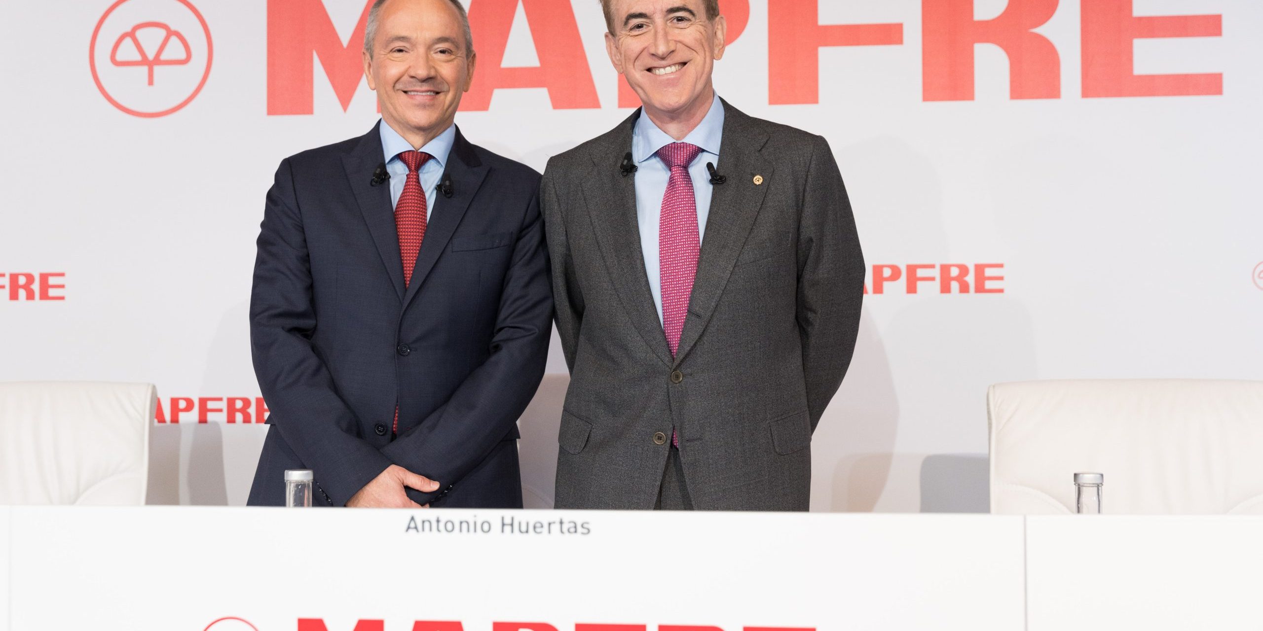 Autoridades_ Izquierda Fernando Mata, vocal del consejo administración MAPFRE; Derecha- Antonio Huertas, Pdte. MAPFRE