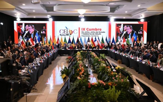 CELAC-PORTADA-PRESIDENTE
