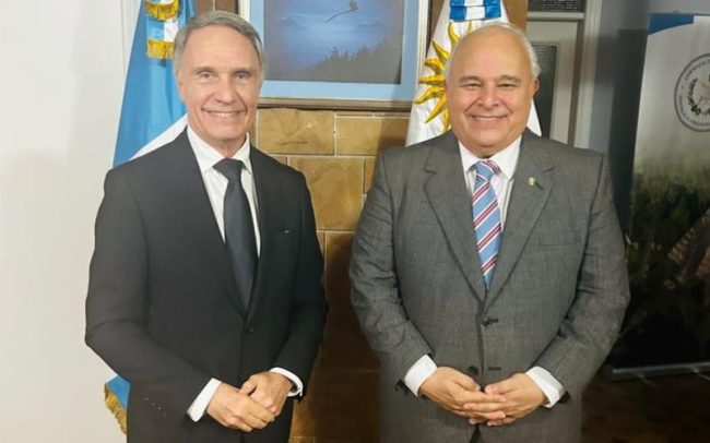 NOTA-URUGUAY